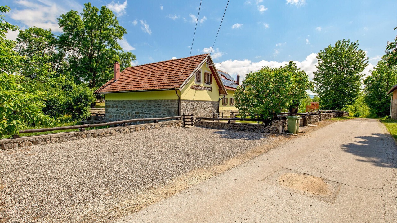 Photo of Outdoor in Lovinac