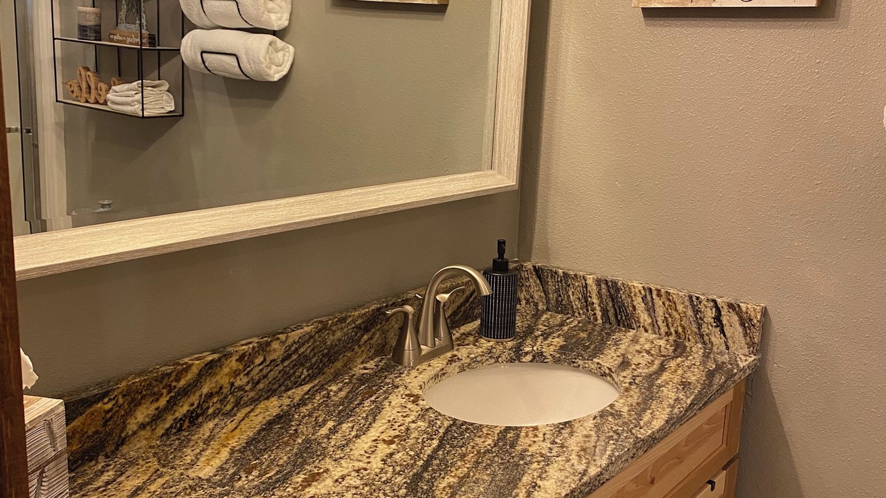 Photo of Bathroom in Apple Ridge