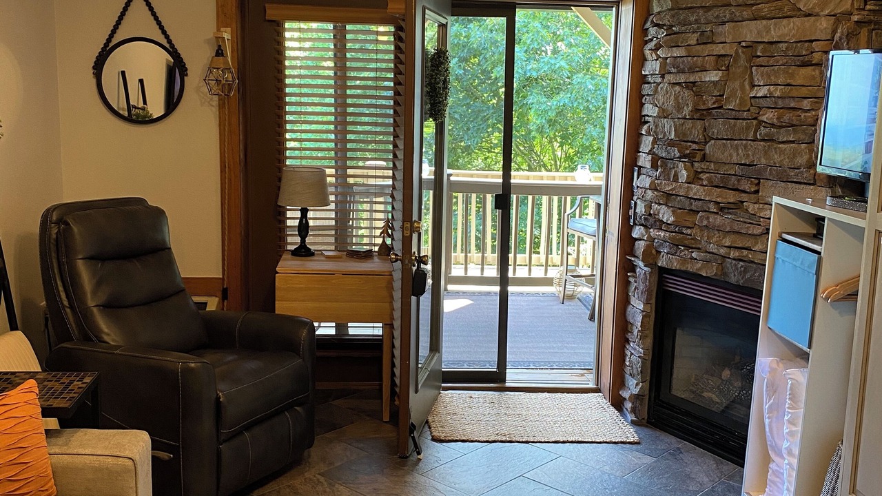 Photo of Livingroom in Apple Ridge
