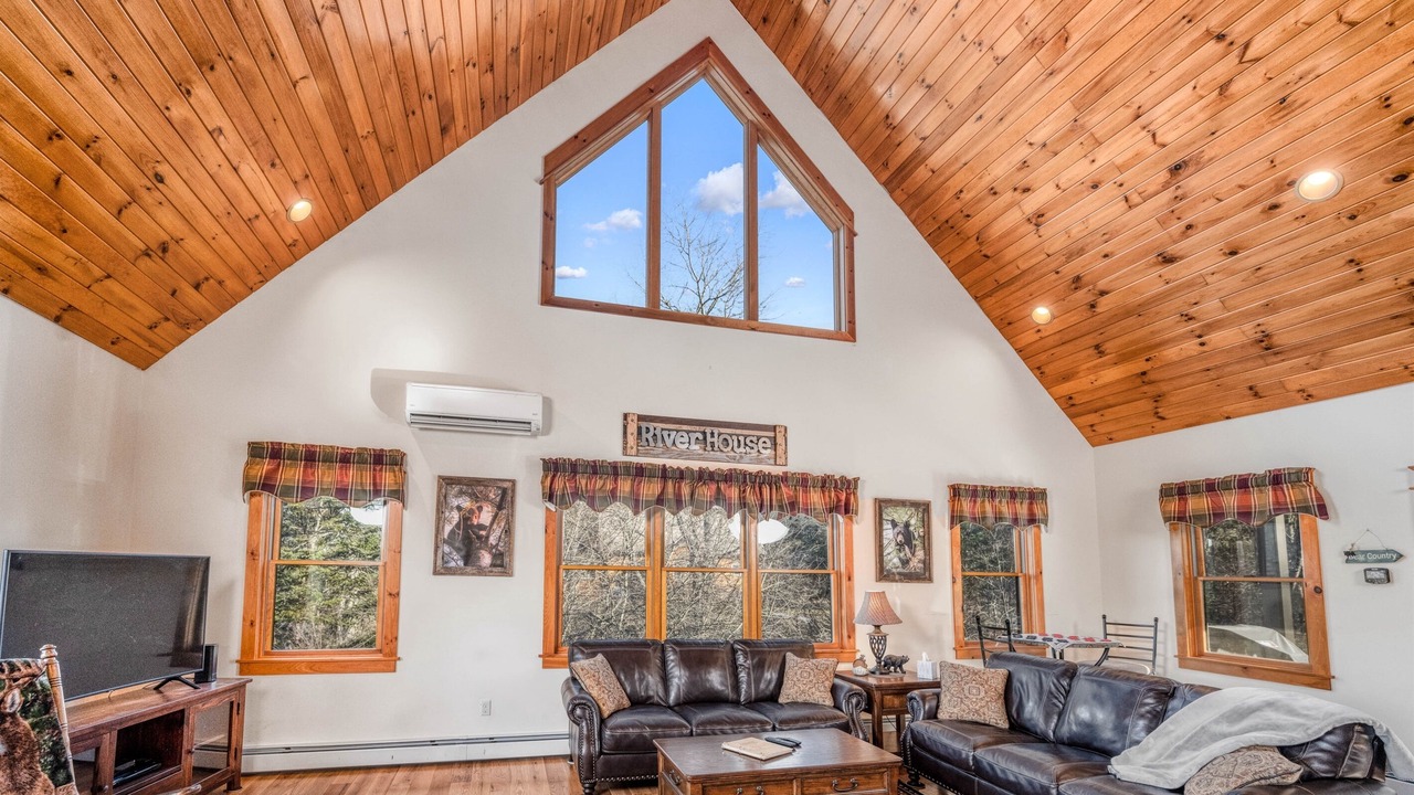Photo of Bedroom in Twin Mountain