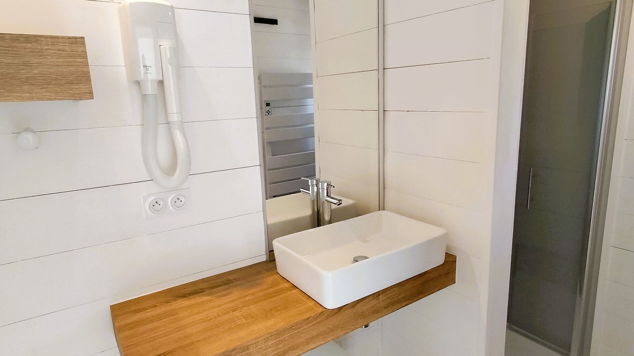Photo of Bathroom in Devillac