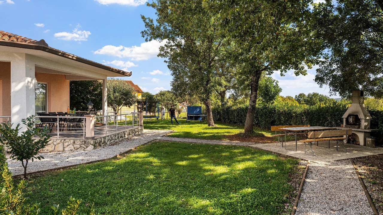 Photo of Outdoor in Marceljani