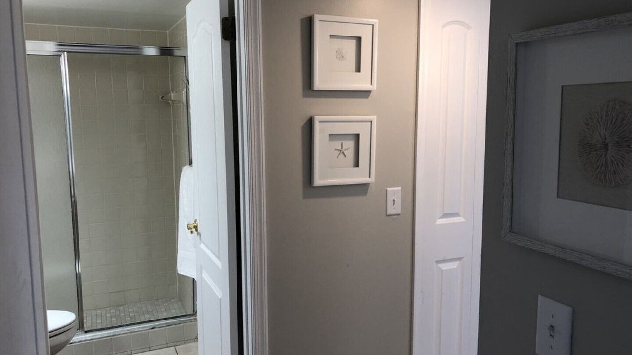 Photo of Bathroom in Cocoa Isles