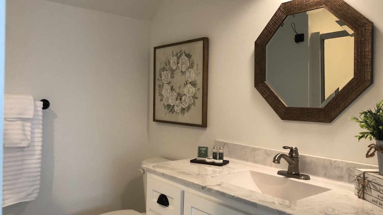 Photo of Bathroom in Scottsville