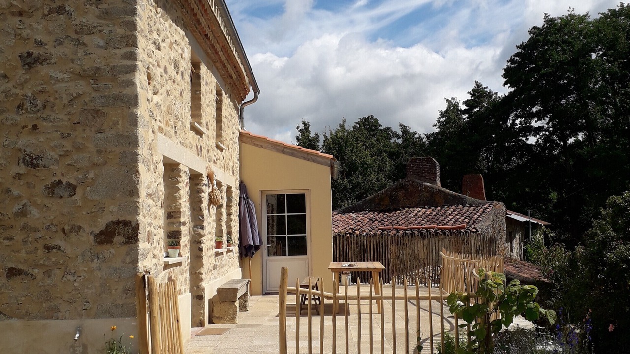 Photo of Outdoor in Nesmy