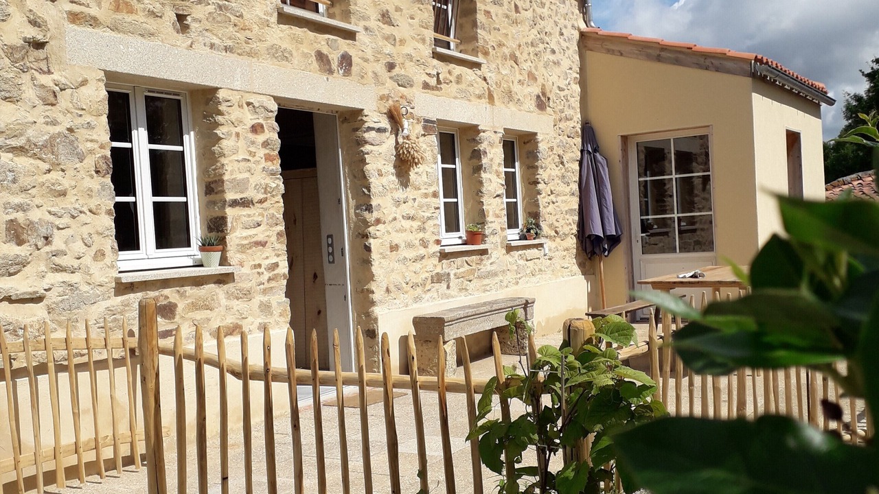 Photo of Outdoor in Nesmy