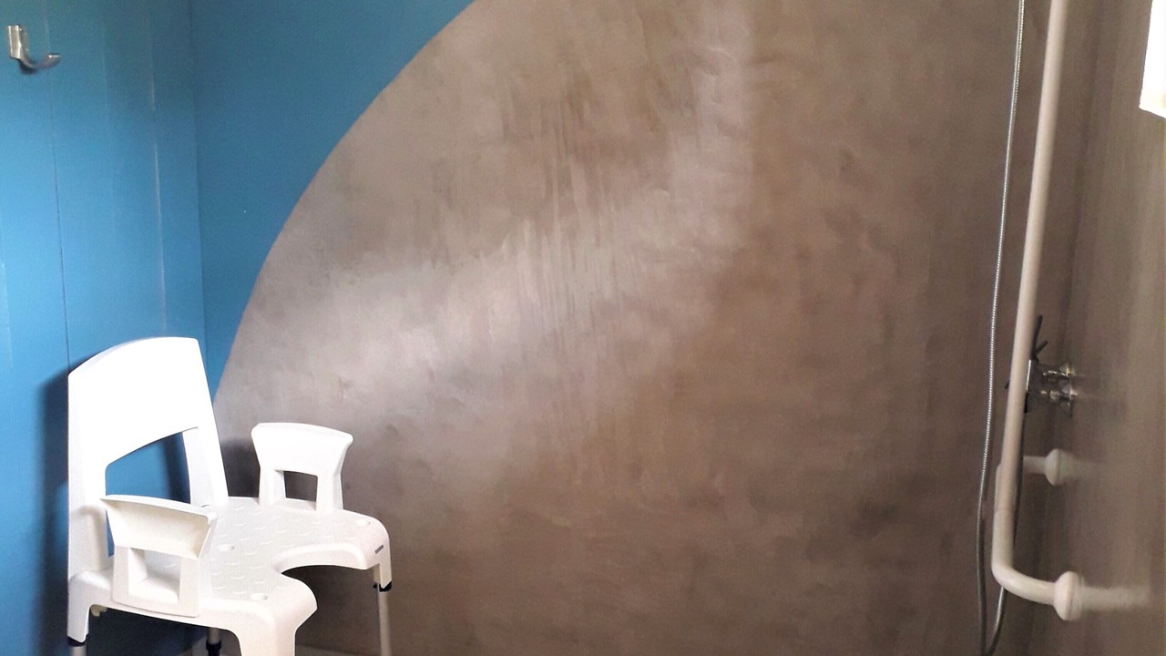 Photo of Bathroom in Nesmy