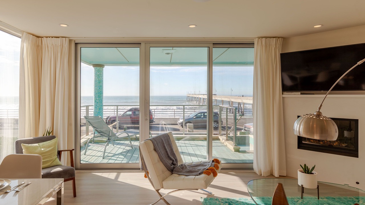 Photo of Livingroom in Sharp Park