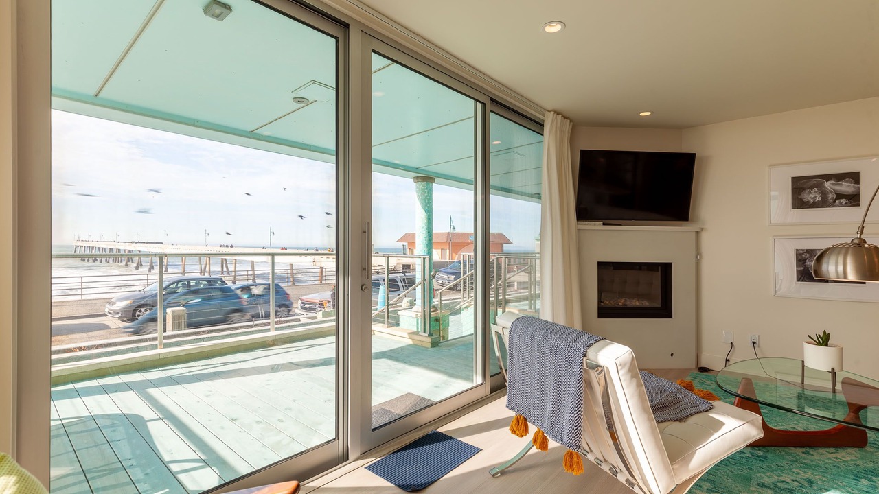 Photo of Livingroom in Sharp Park