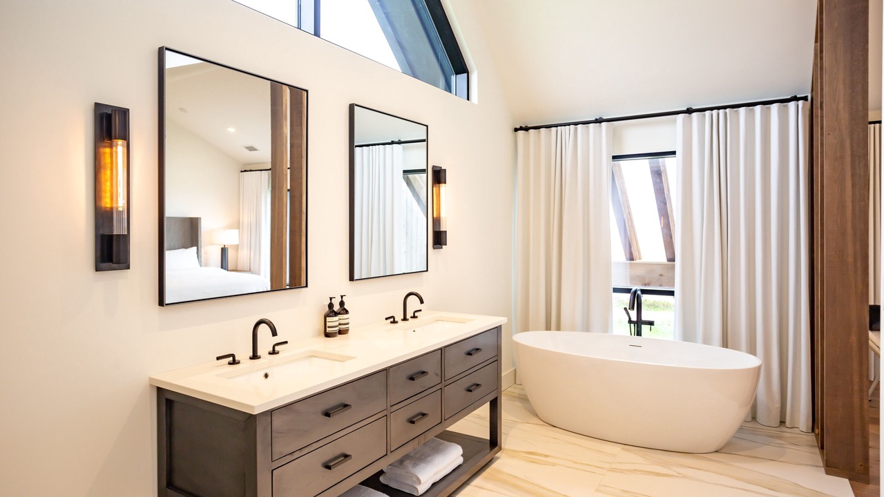 Photo of Bathroom in Anglo Rustico