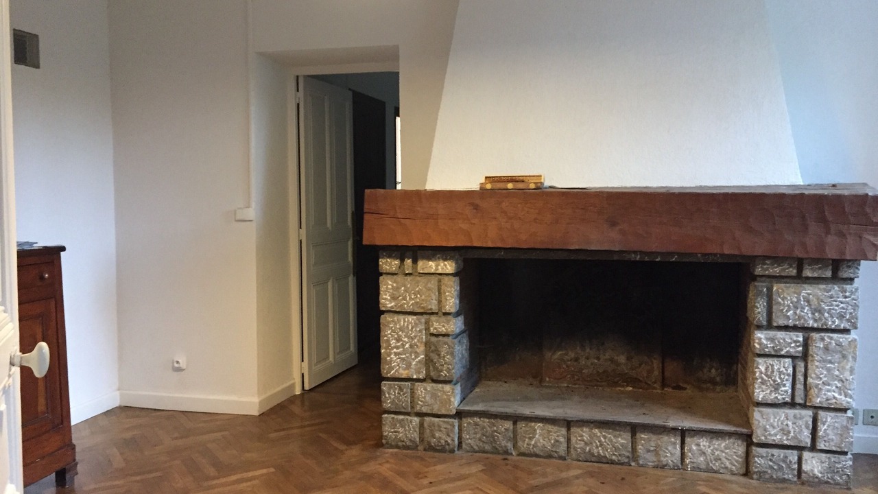 Photo of Others in Estenos