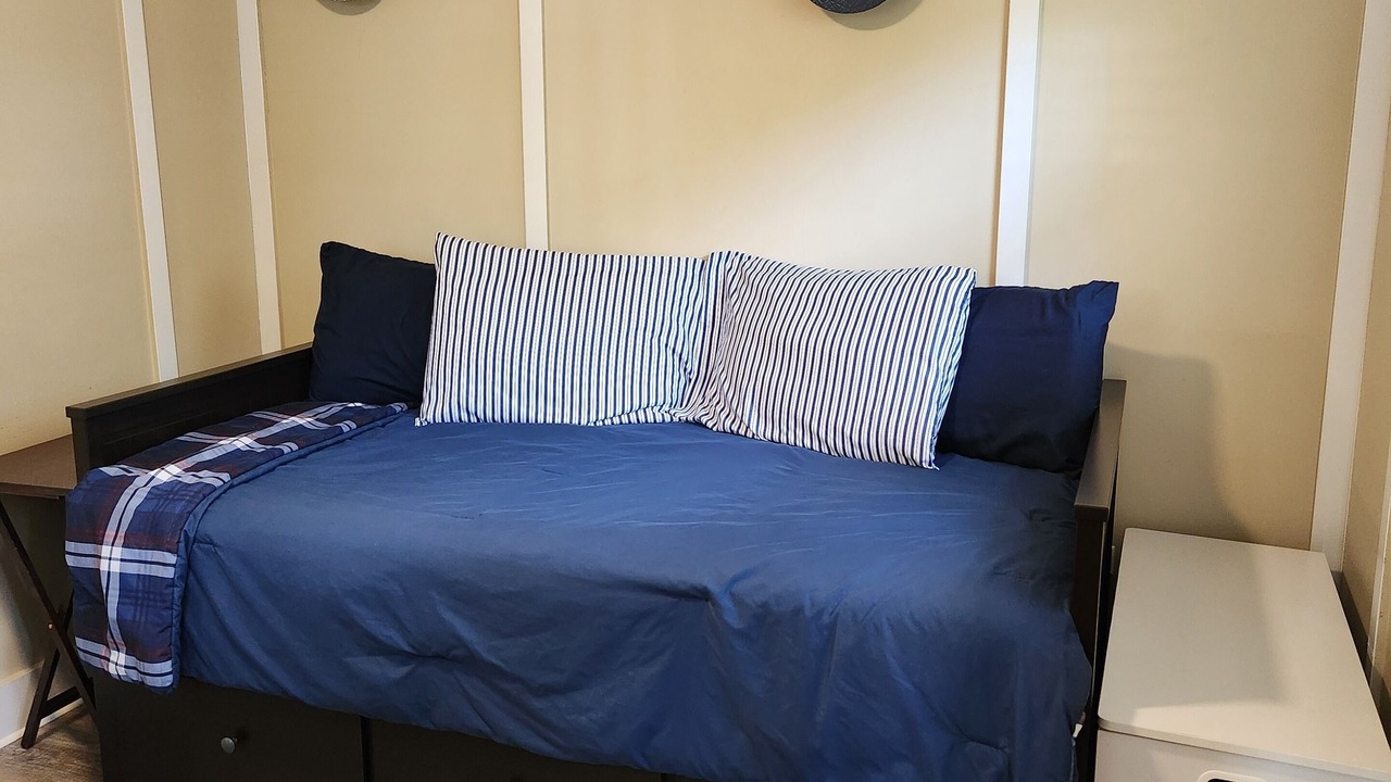 Photo of Bedroom in Glenwood