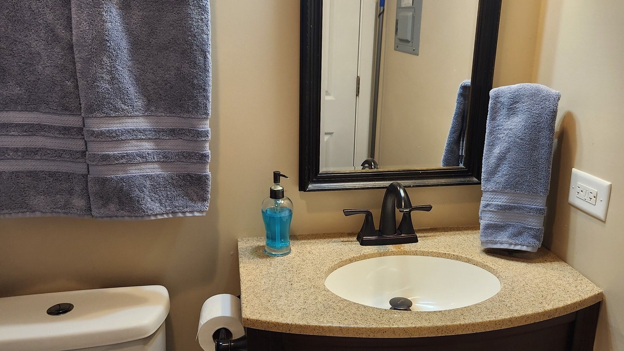 Photo of Bathroom in Glenwood