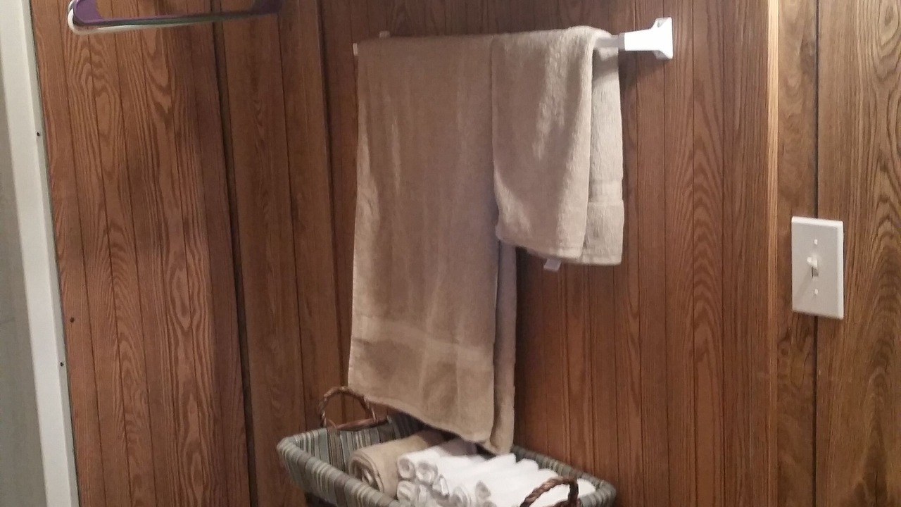 Photo of Bathroom in Hymera