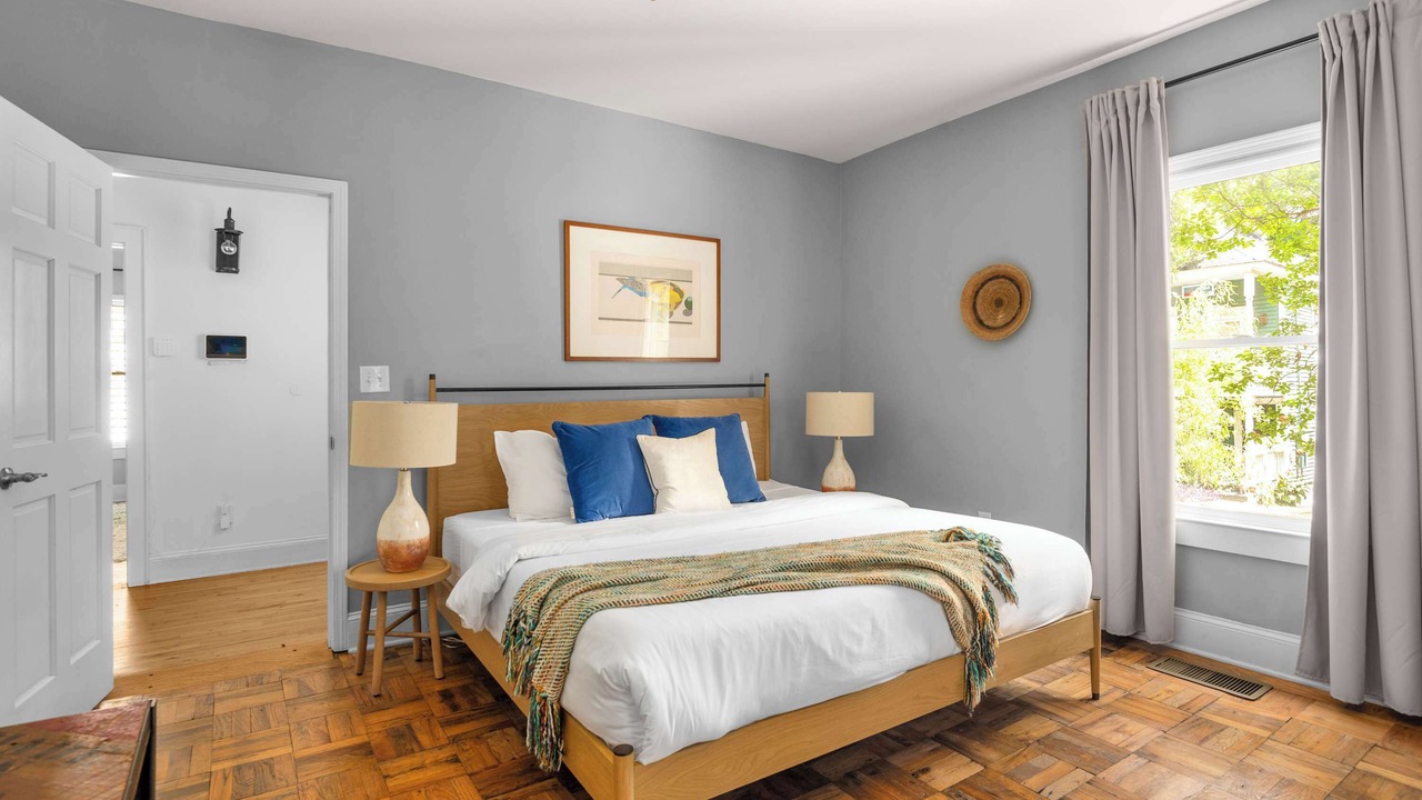 Photo of Bedroom in Cabbagetown