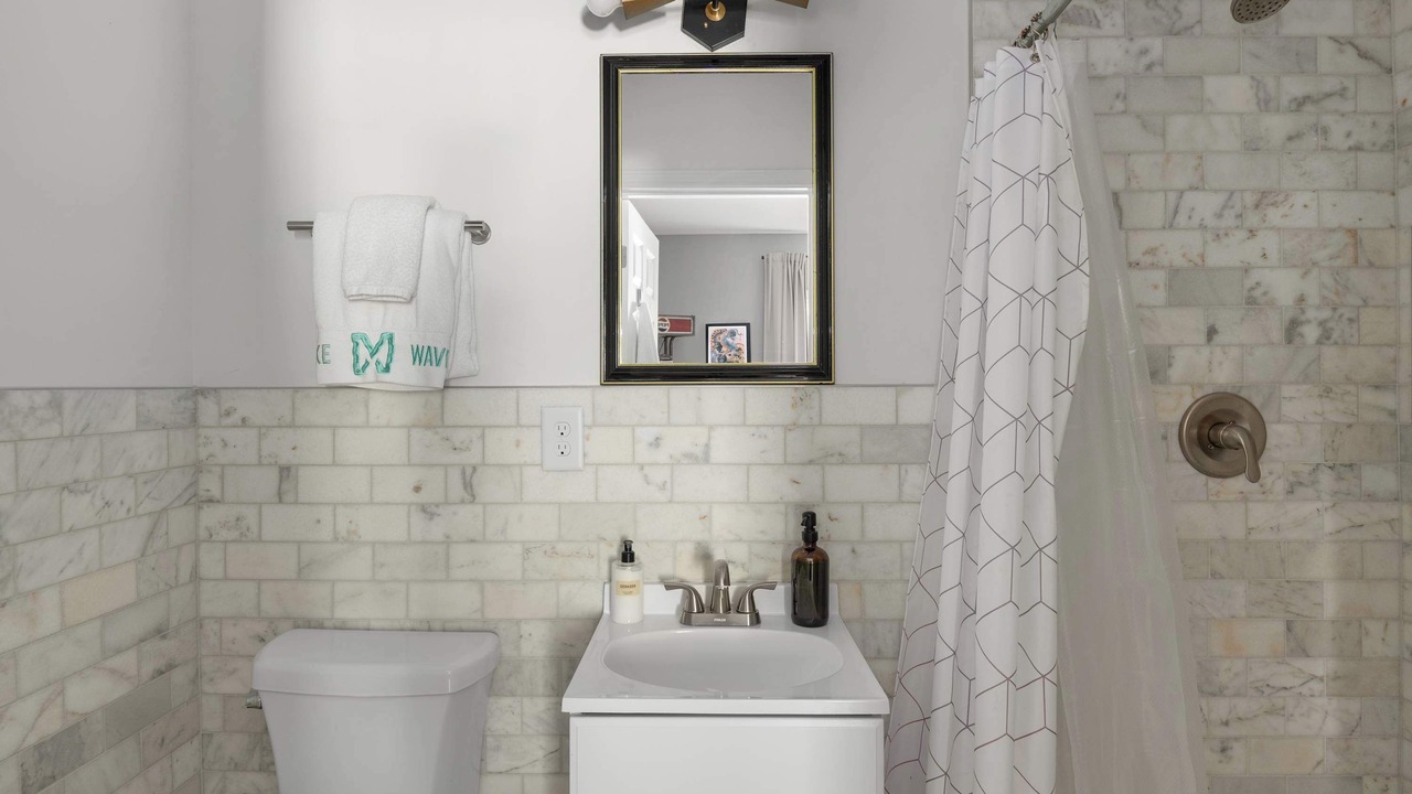 Photo of Bathroom in Cabbagetown