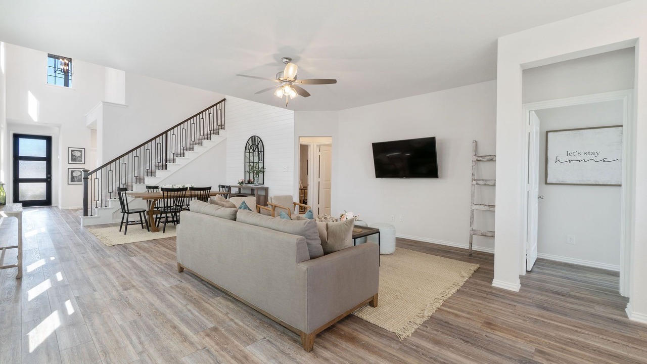 Photo of Livingroom in Cypress