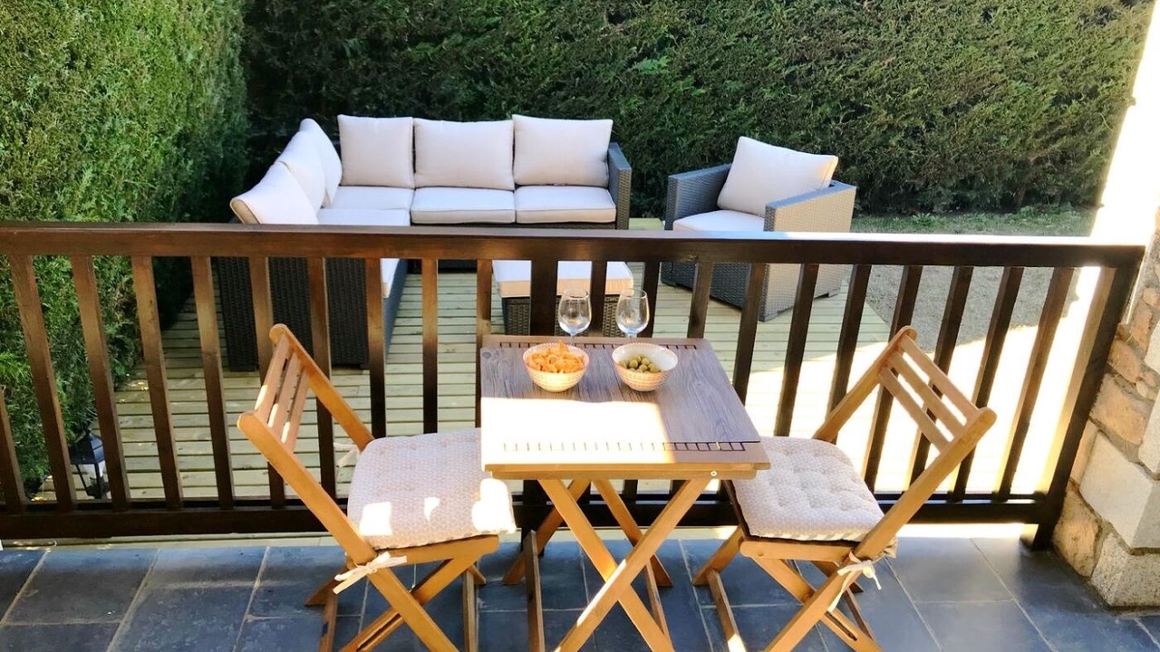 Photo of Outdoor in Err