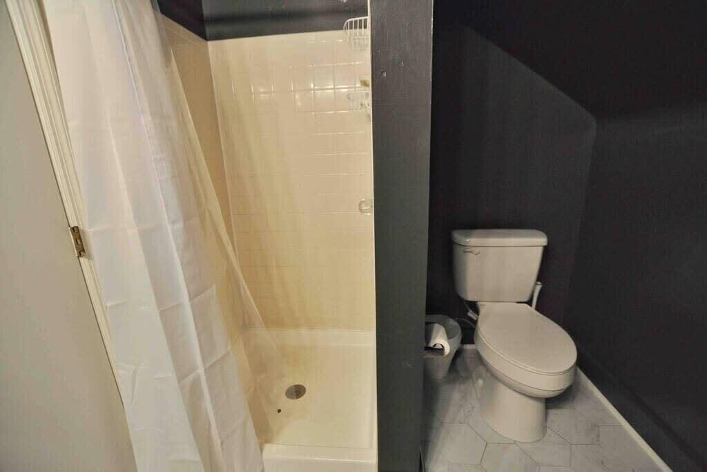 Photo of Bathroom in Hyde Park