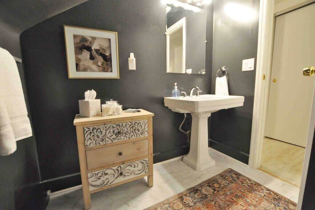 Photo of Bathroom in Hyde Park