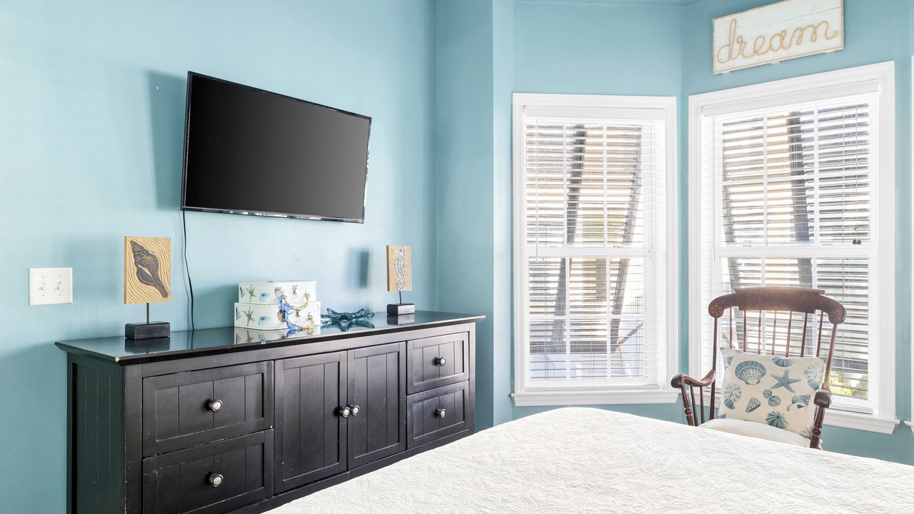 Photo of Bedroom in Waters Edge