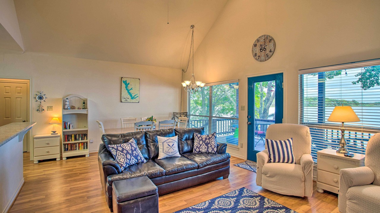 Photo of Livingroom in Log Cabin