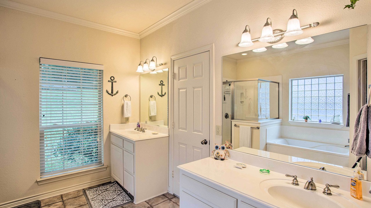 Photo of Bathroom in Log Cabin