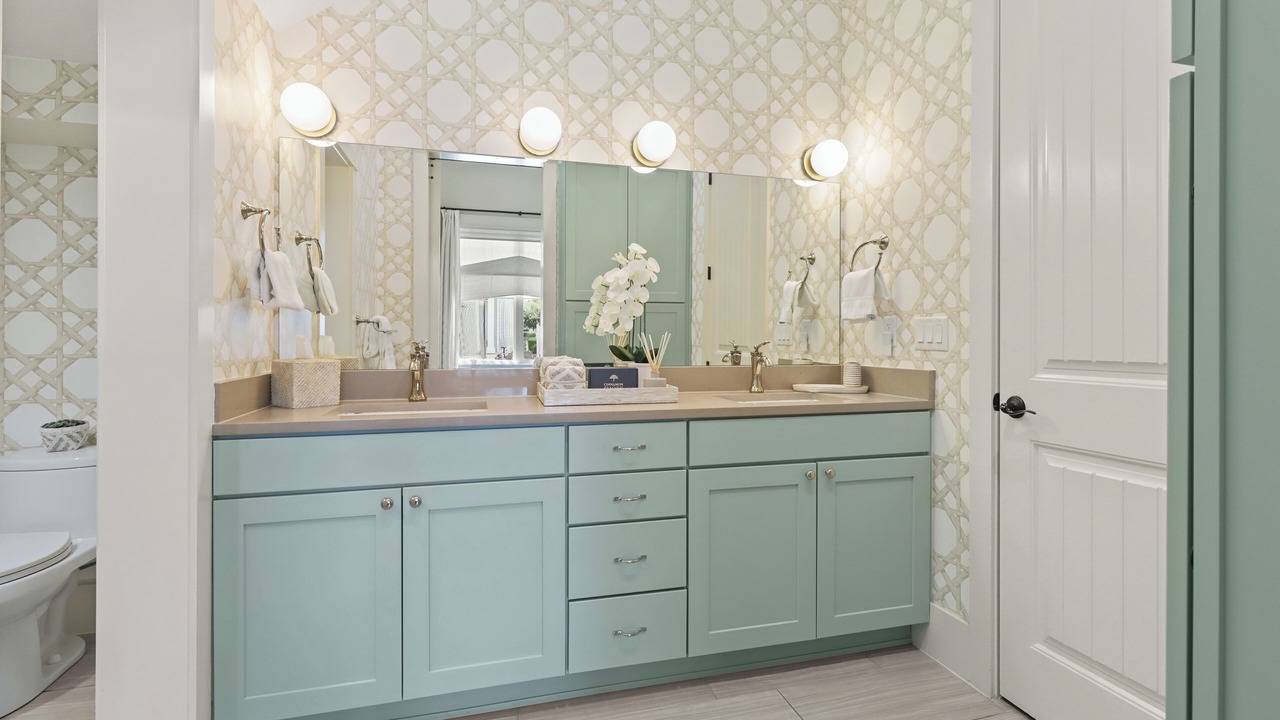 Photo of Bathroom in Cinnamon Shore