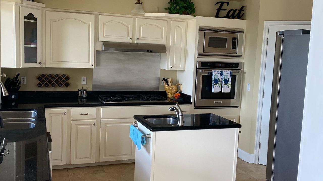 Photo of Kitchen in Apollo Beach