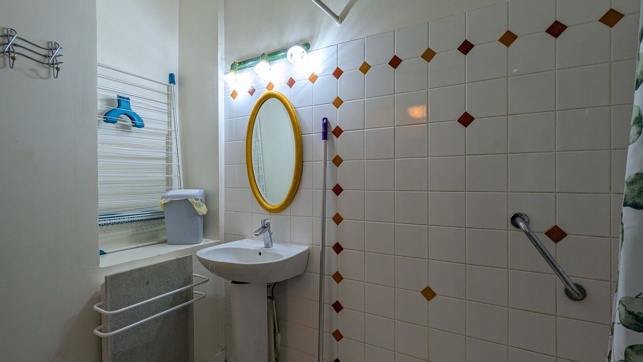 Photo of Bathroom in Giroux