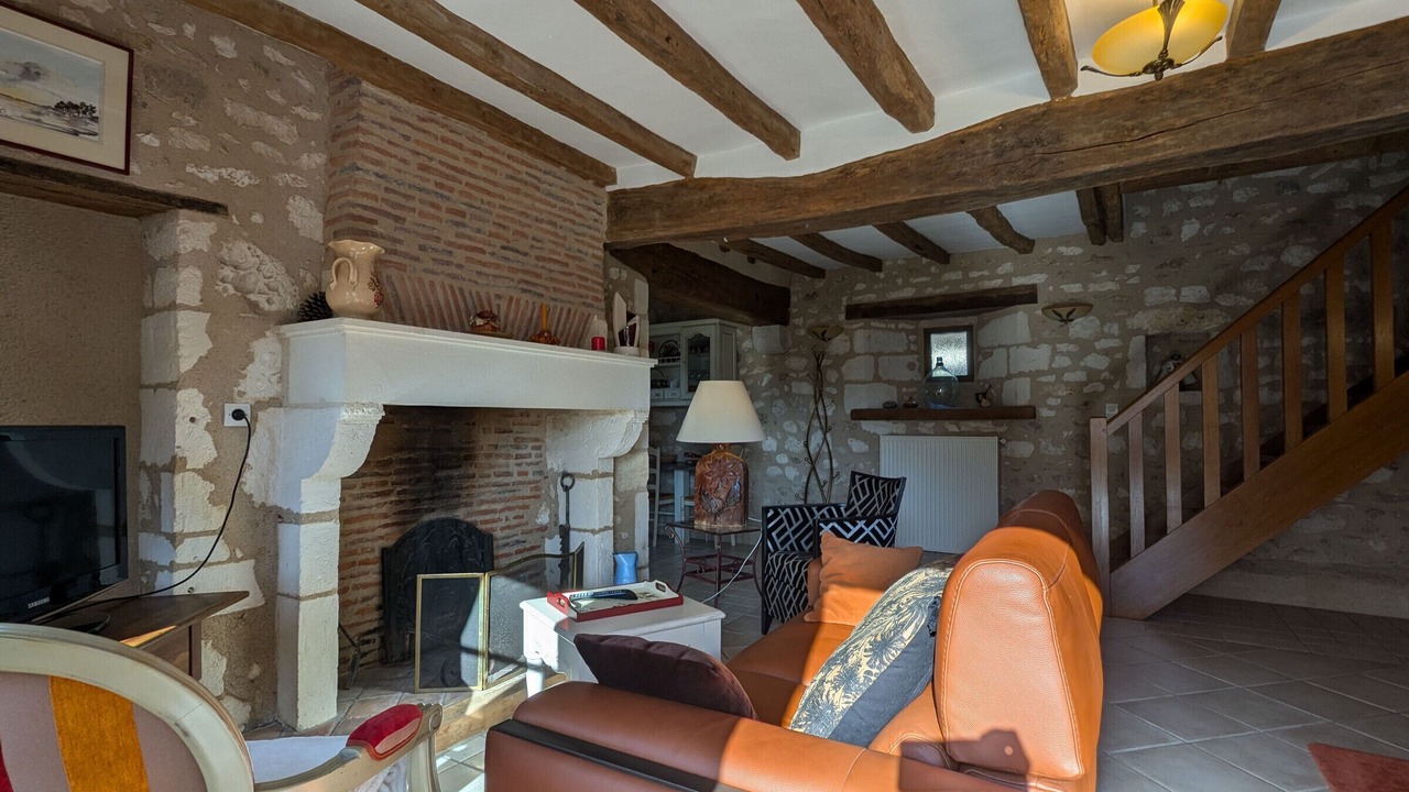 Photo of Livingroom in Saint-Aigny