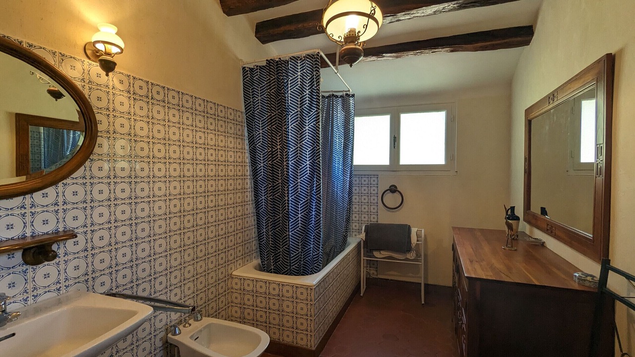 Photo of Bathroom in Preaux