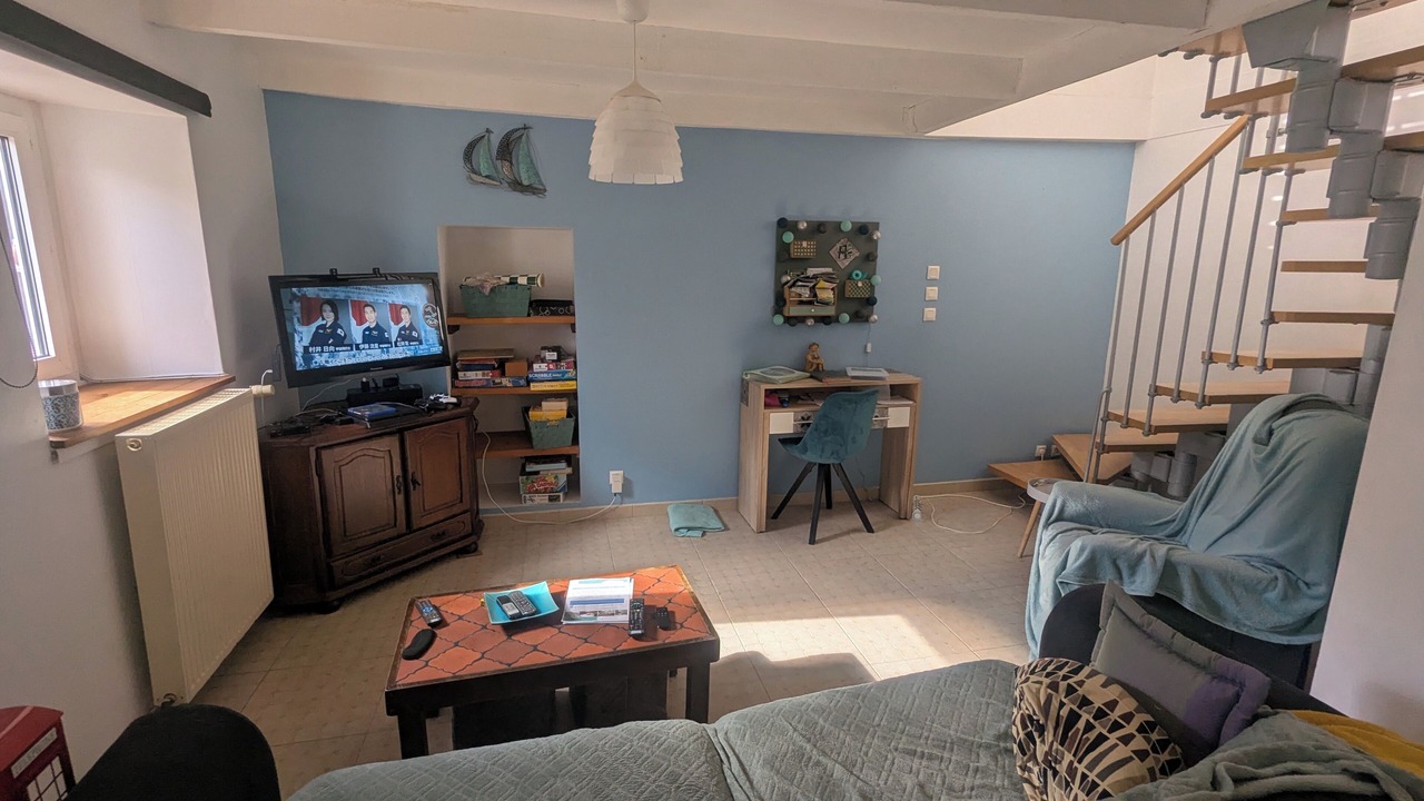 Photo of Livingroom in Perret