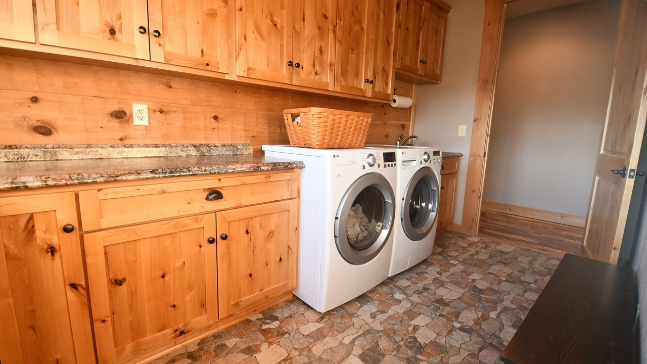 Photo of Bedroom in Commiskey