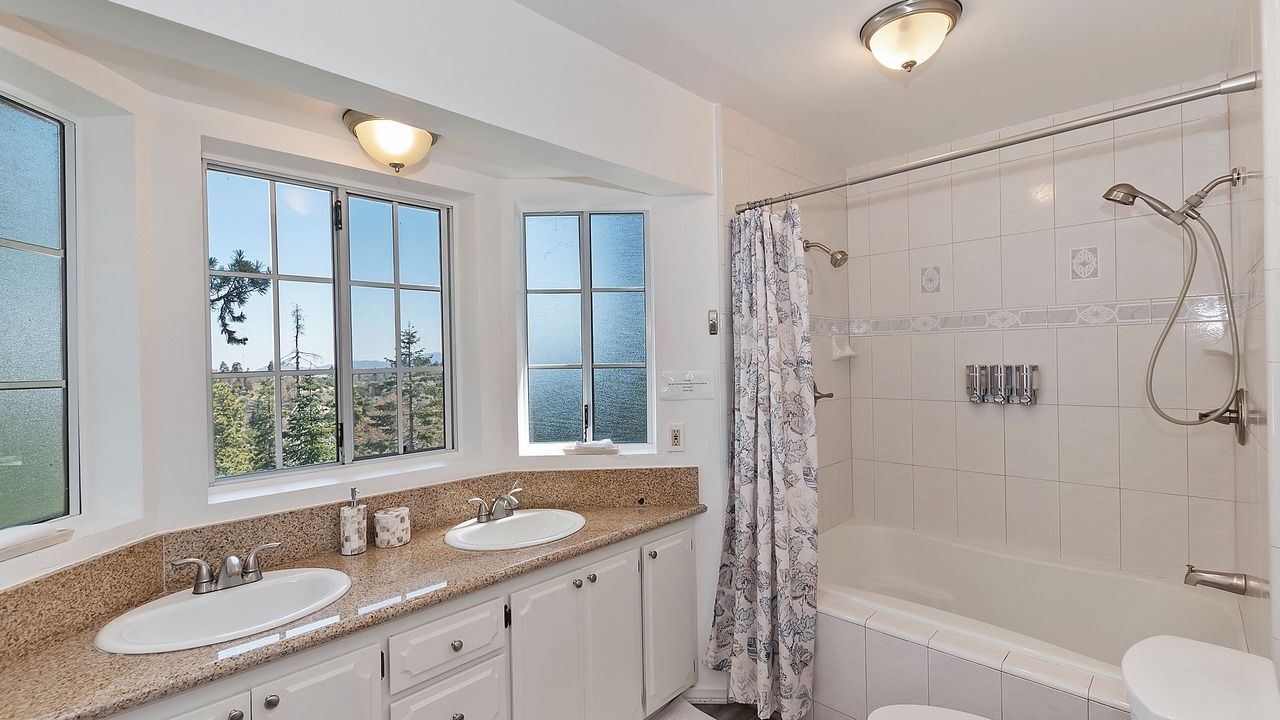 Photo of Bathroom in Lake Arrowhead
