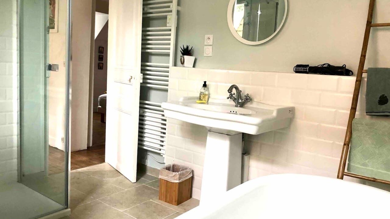 Photo of Bathroom in Sainte-Marguerite-sur-Mer