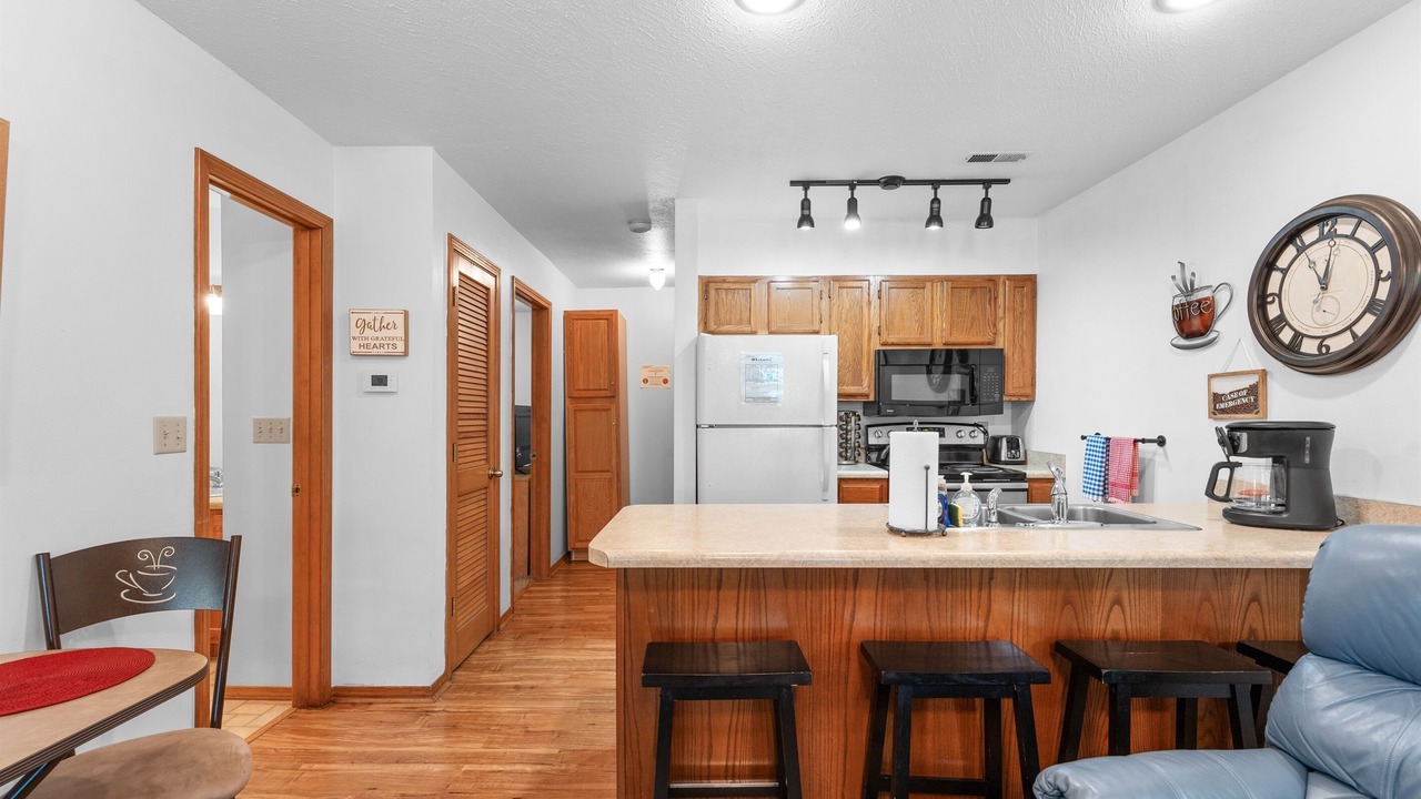 Photo of Others in Notch Estates