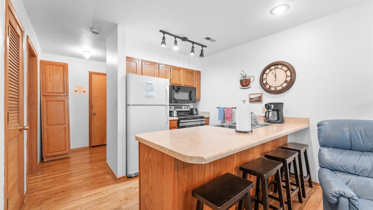 Photo of Others in Notch Estates