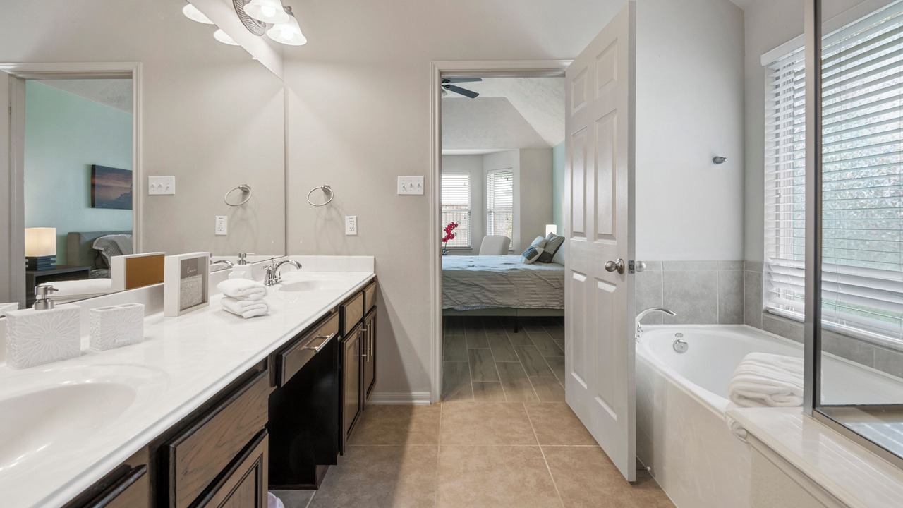 Photo of Bathroom in Klein