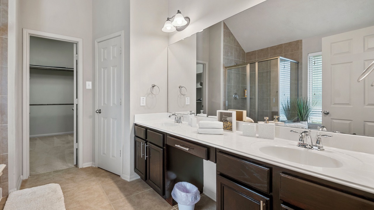 Photo of Bathroom in Klein