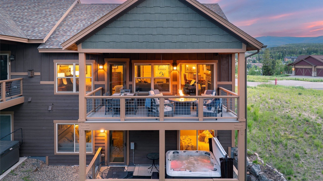 Photo of Outdoor in Rendezvous