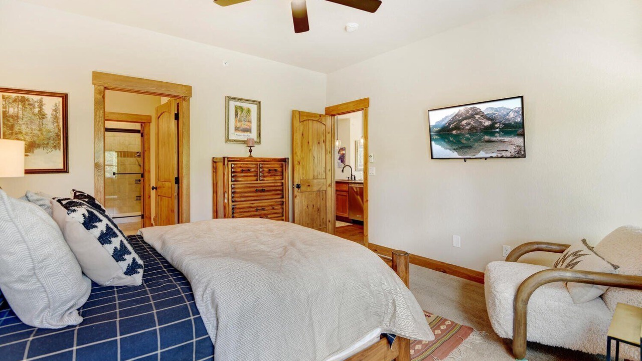 Photo of Bathroom in Rendezvous