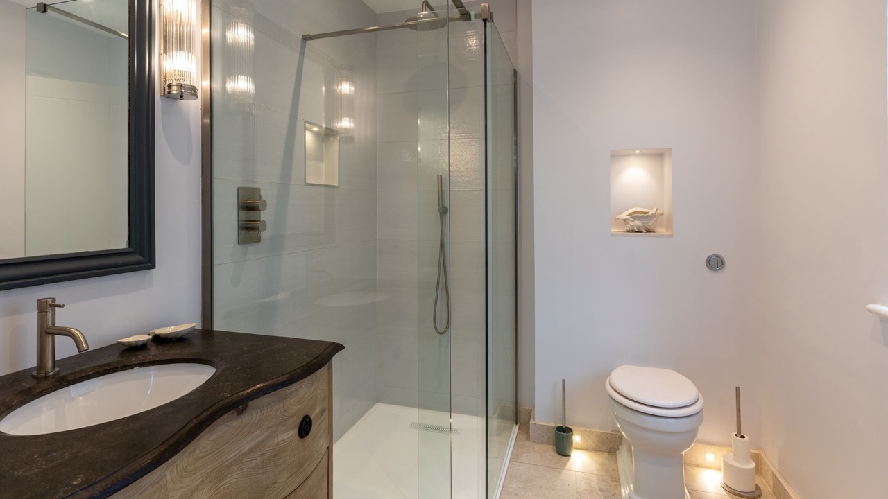 Photo of Bathroom in Croyde