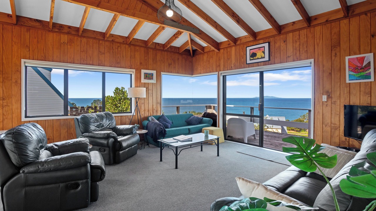 Photo of Livingroom in Onemana