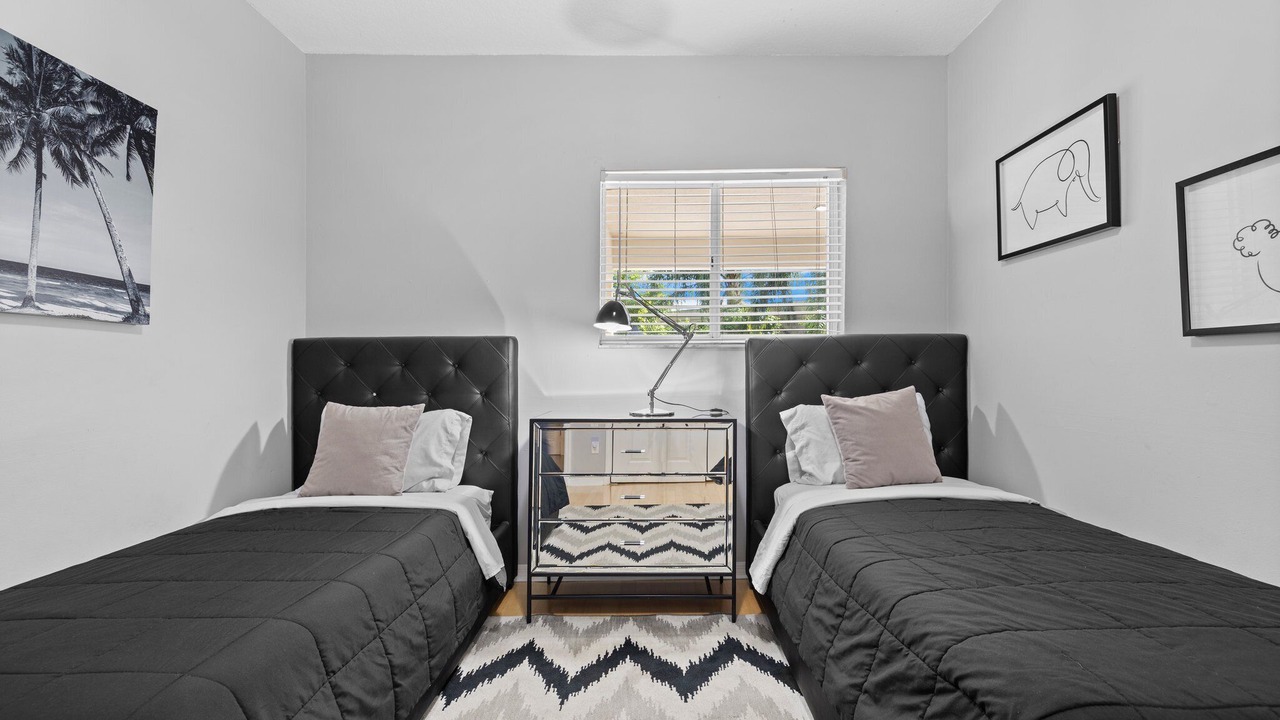 Photo of Bedroom in Ludlam
