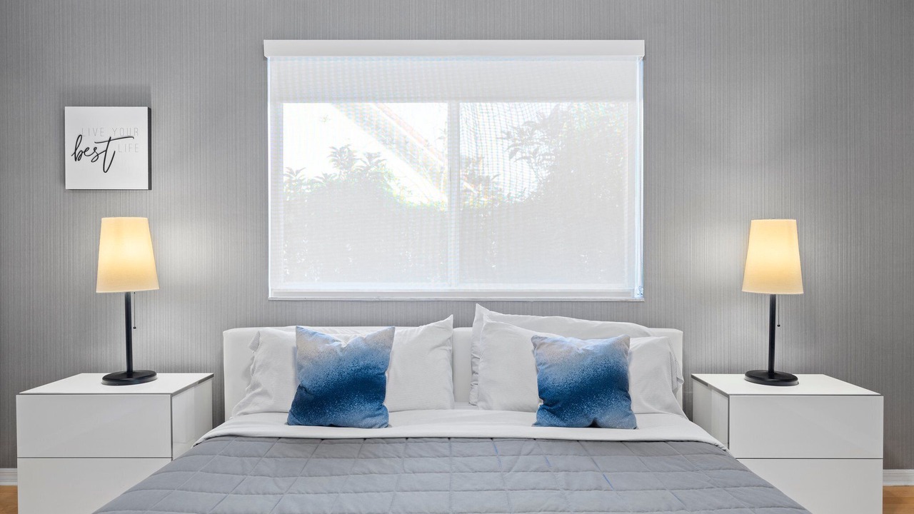 Photo of Bedroom in Ludlam