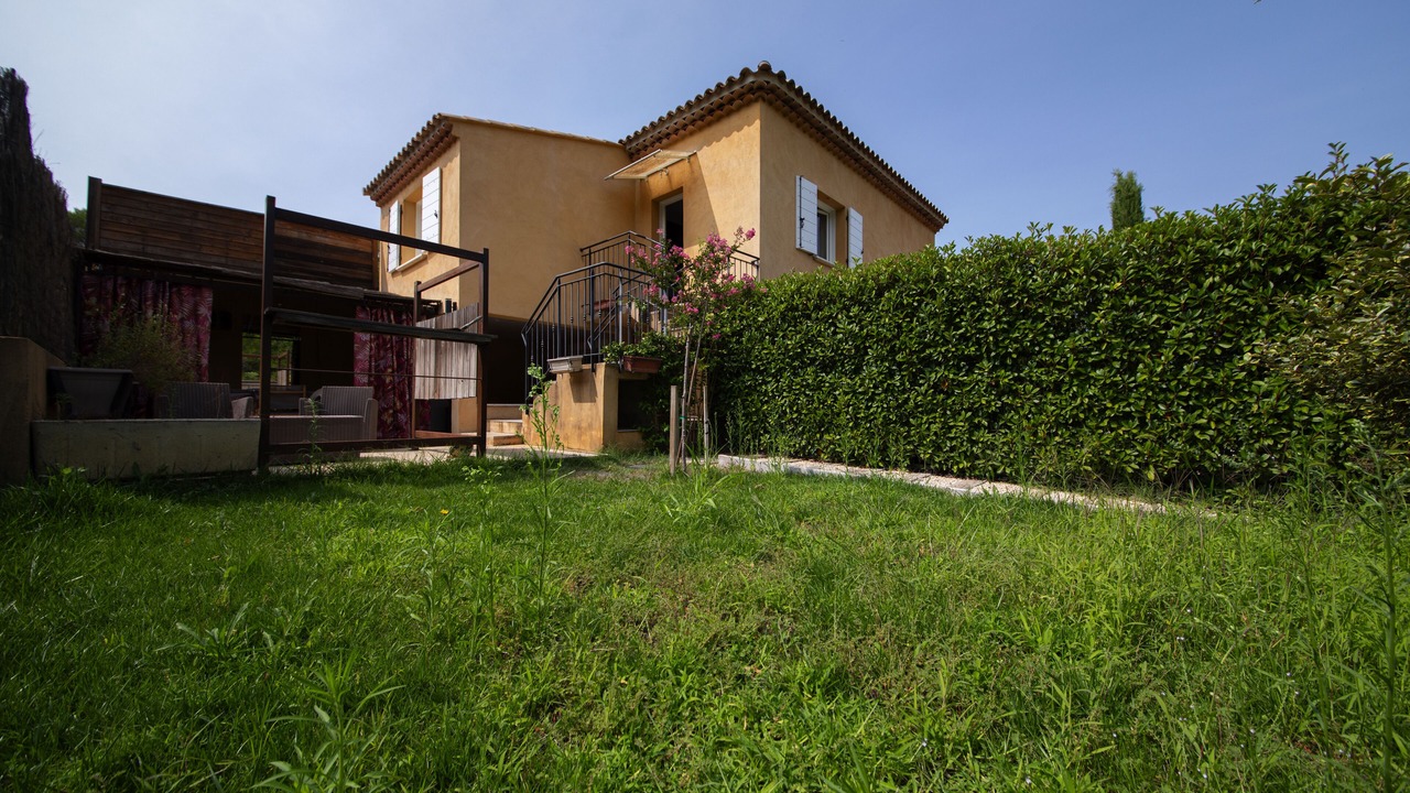 Photo of Others in Bras