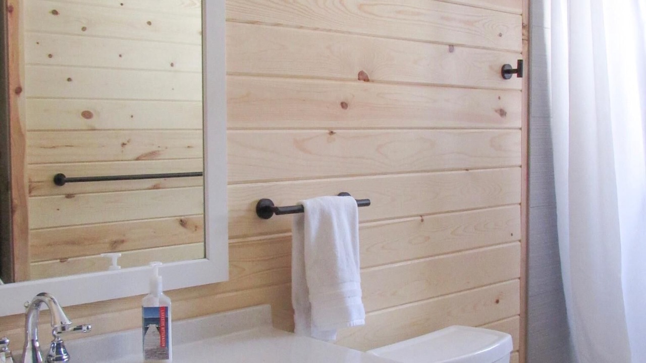 Photo of Bathroom in Grand Marais