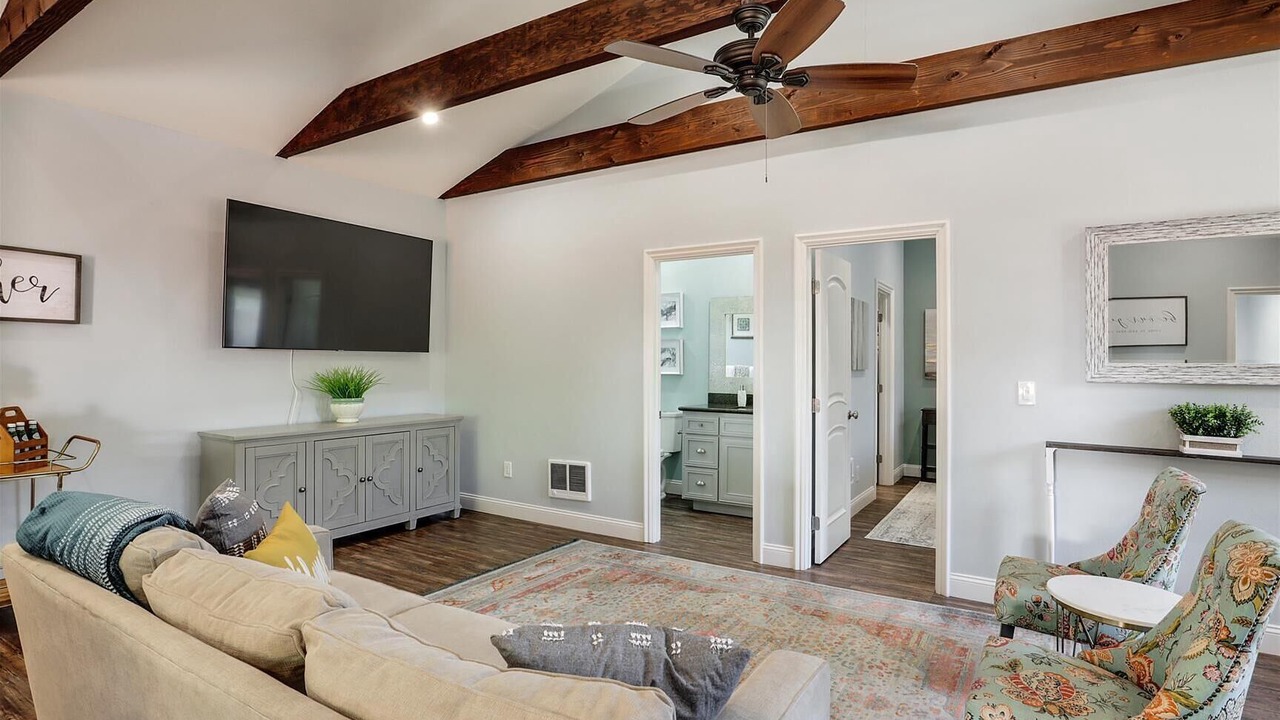 Photo of Livingroom in Castro Valley