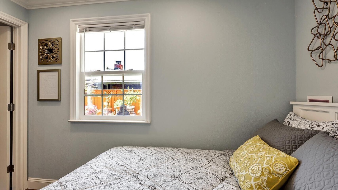 Photo of Bedroom in Castro Valley